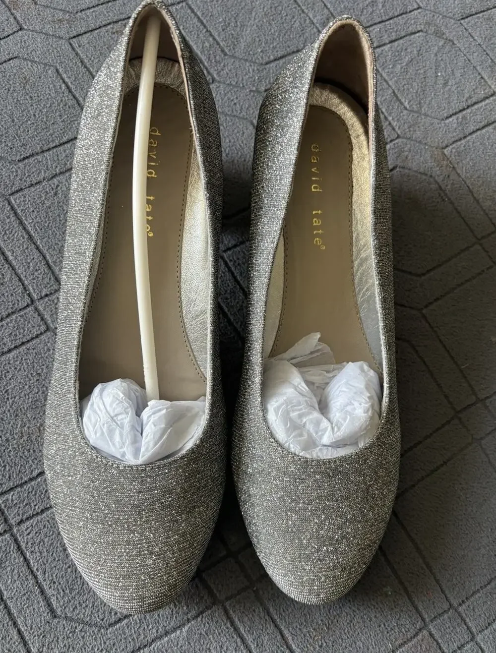 David Tate Women’s Silver Metallic Fabric Slip On Round Toe Pump 9.5W